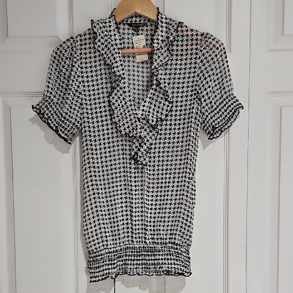 Maurices Houndstooth Ruffle Blouse – Size Small – NWT